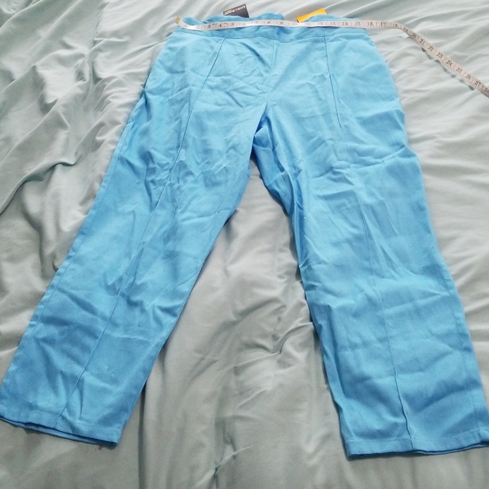 PUG High waisted capris